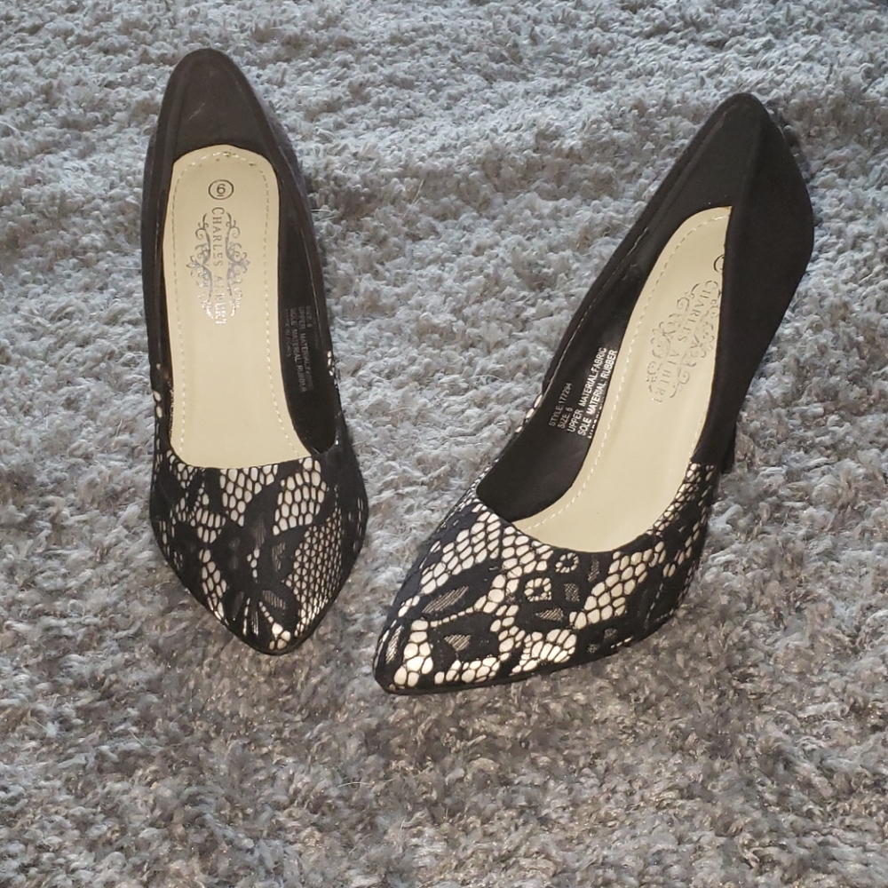 Heels - Picture 4 of 7